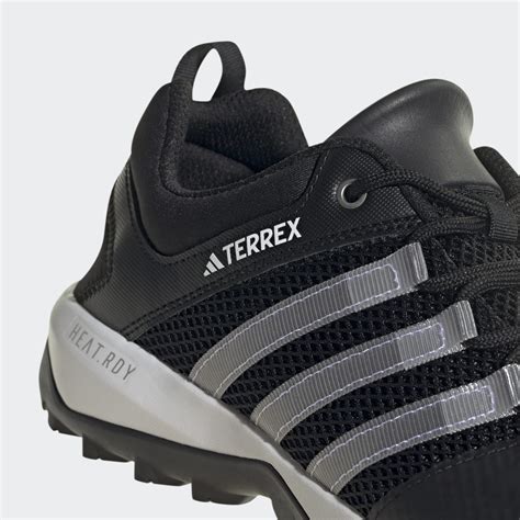 adidas daroga hiking shoes.